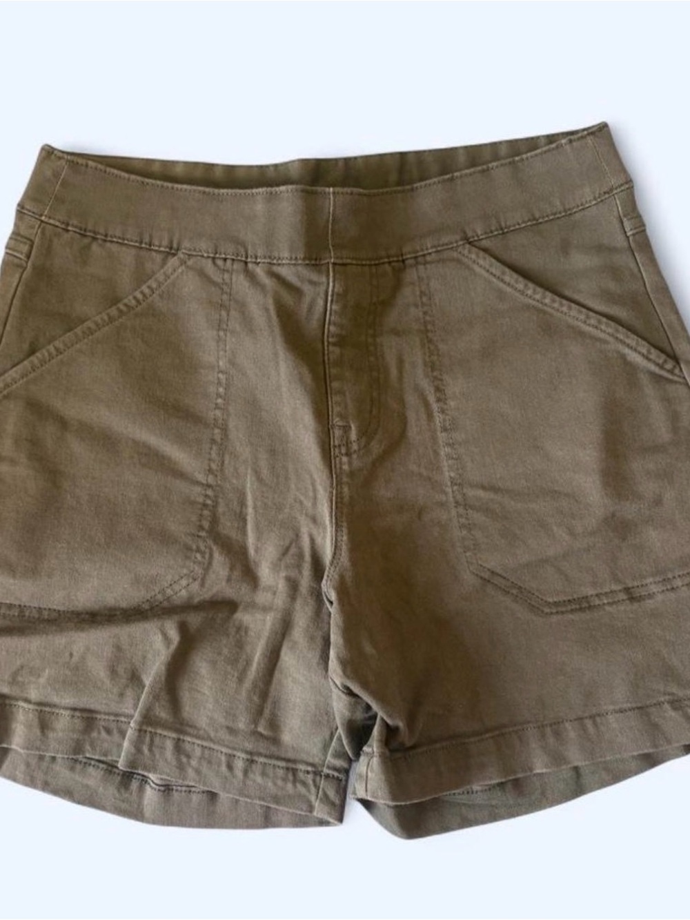 Women's Olive Green Casual Pocket Shorts